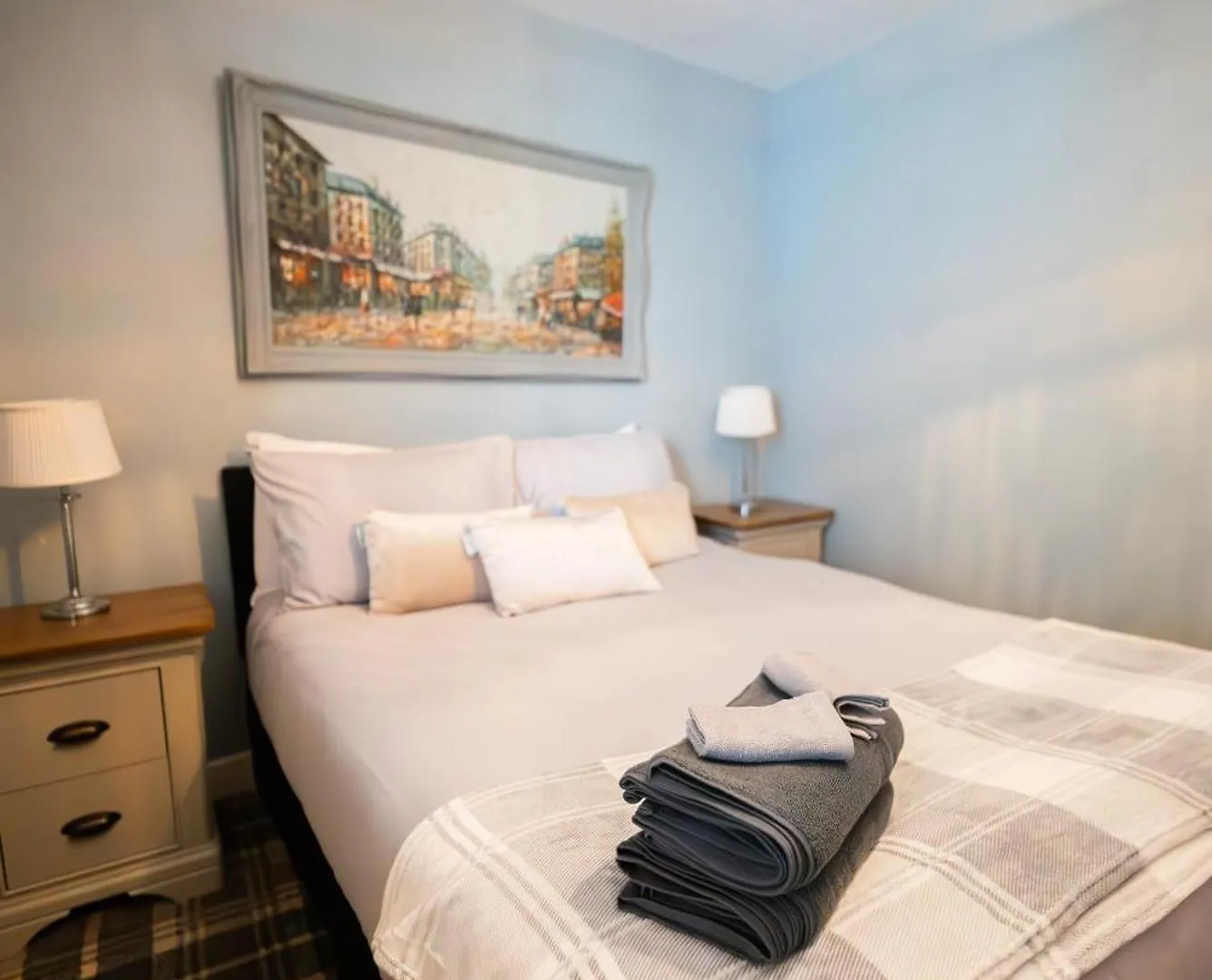 Apartment City Hall Penthouse Duplex - Incredible Views & Sleeps 8 & Balcony & Very Modern And Spacious Belfast