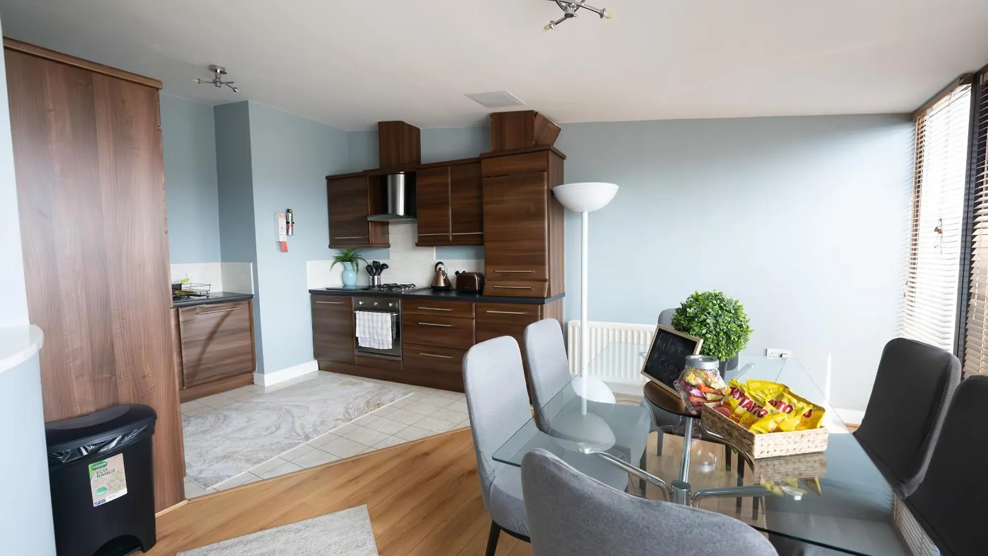 Apartment City Hall Penthouse Duplex - Incredible Views & Sleeps 8 & Balcony & Very Modern And Spacious Belfast