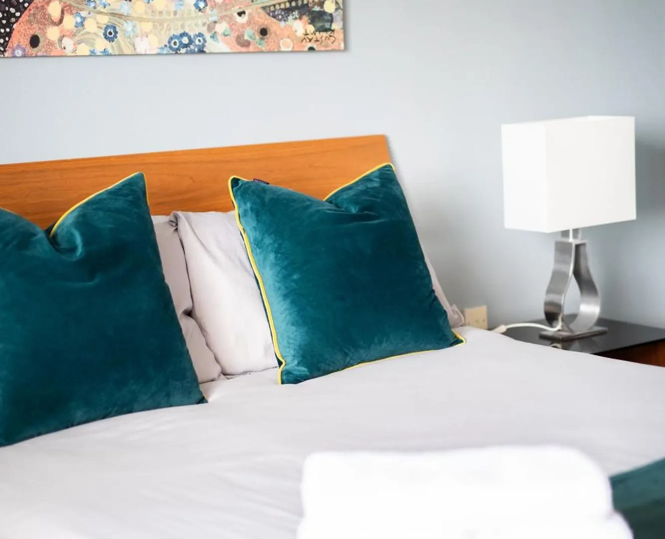 Apartment City Hall Penthouse Duplex - Incredible Views & Sleeps 8 & Balcony & Very Modern And Spacious Belfast United Kingdom